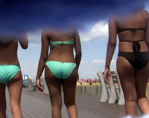 Beach hidden camera, i go after slowly.Three Latina Maiden